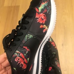 nike cortez tropicana
